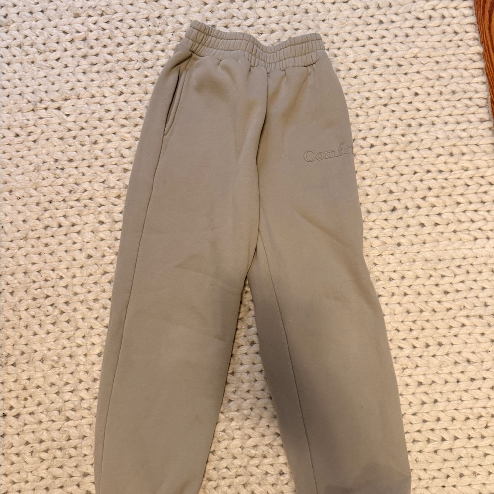 Comfrt Sage Green Sweatpants